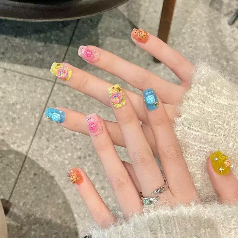 Resin Craft Material - 100 mini kolorowych żywicznych ozdób w